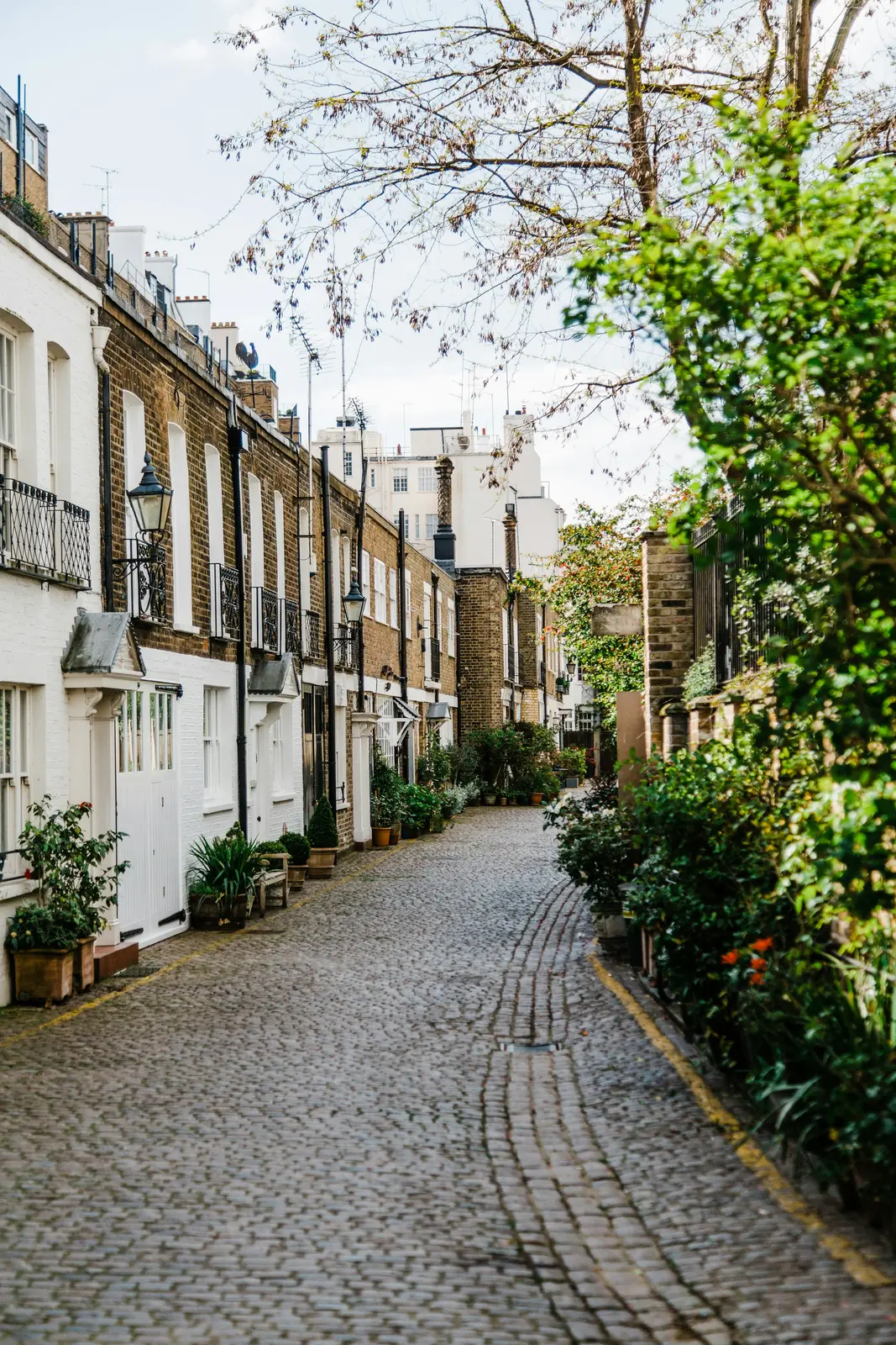 Small-group trip for men to London, England